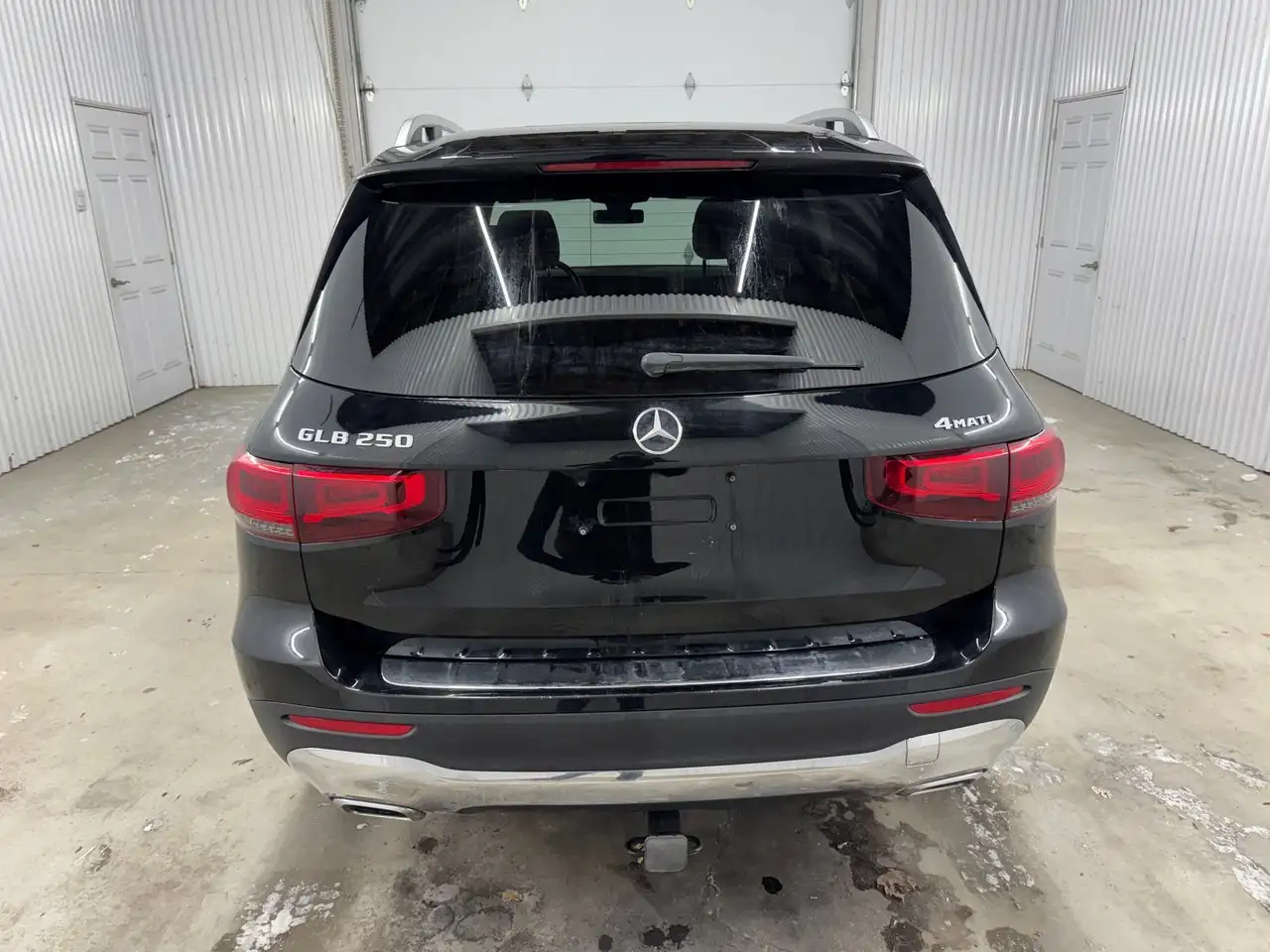 Mercedes-Benz GLB photo Mercedes-Benz GLB