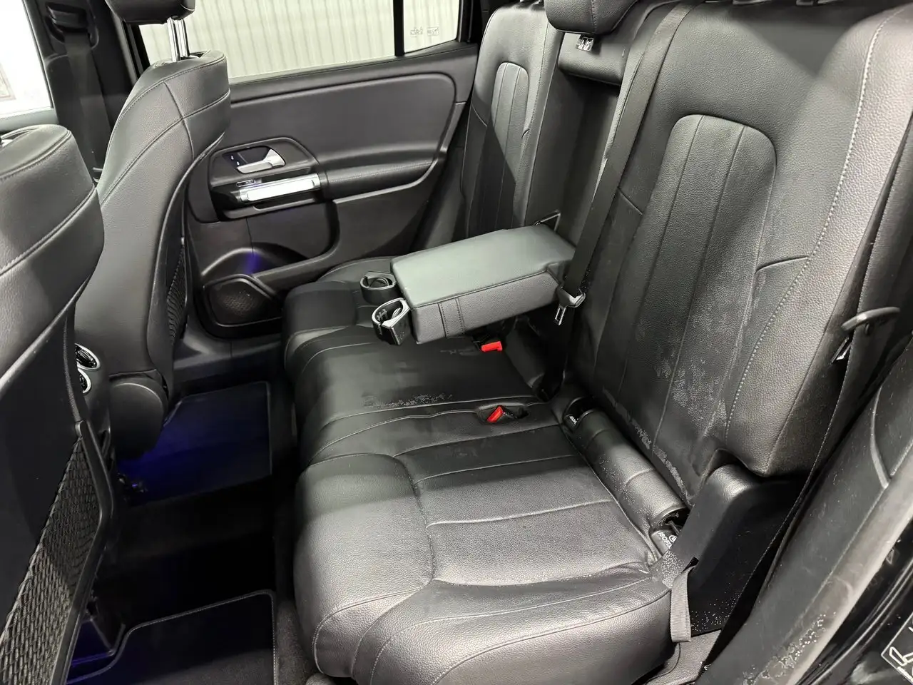 Mercedes-Benz GLB photo Mercedes-Benz GLB