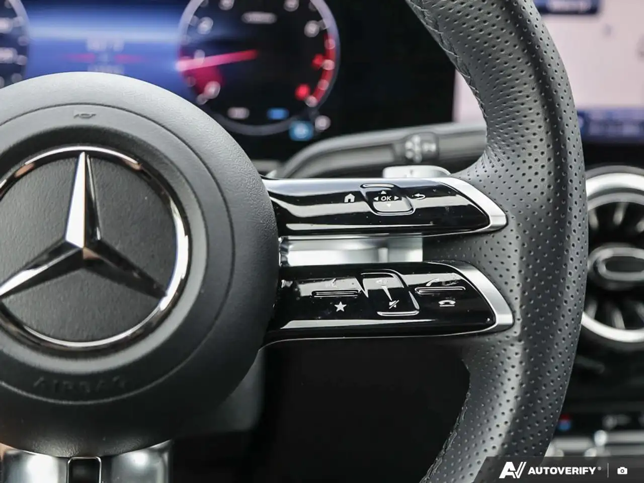 Mercedes-Benz GLB fotografie Mercedes-Benz GLB