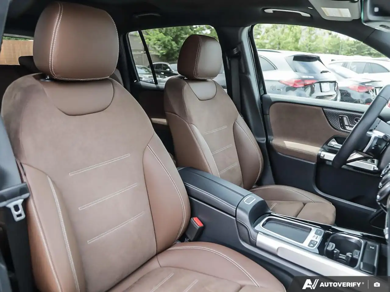 Mercedes-Benz GLB fotografie Mercedes-Benz GLB