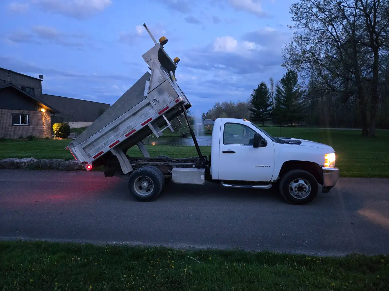 GMC 3500 Pickup fotografie GMC 3500 Pickup