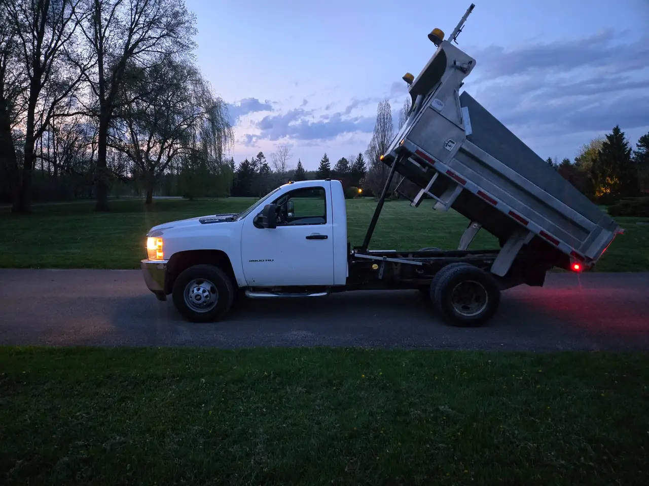 GMC 3500 Pickup fotografie GMC 3500 Pickup