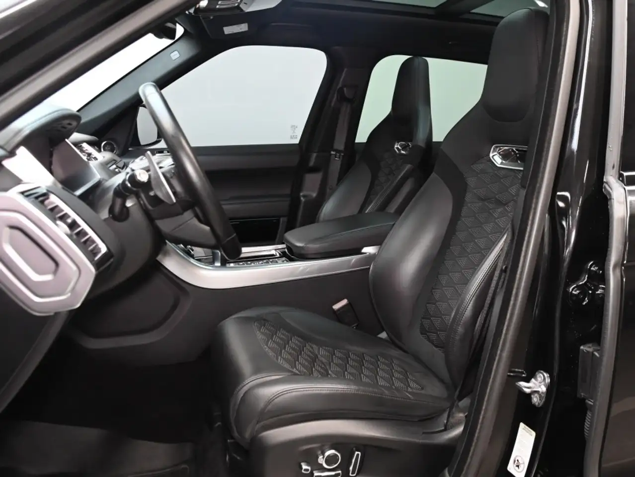 Land Rover Range Rover Sport снимка Land Rover Range Rover Sport