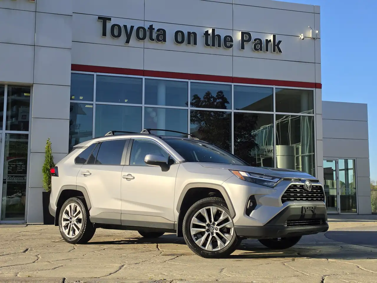 Toyota RAV 4 снимка Toyota RAV 4