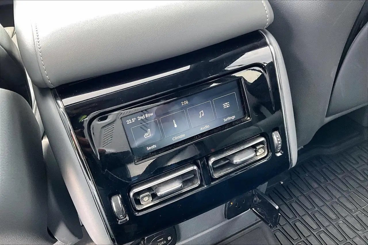 Lincoln Aviator снимка Lincoln Aviator