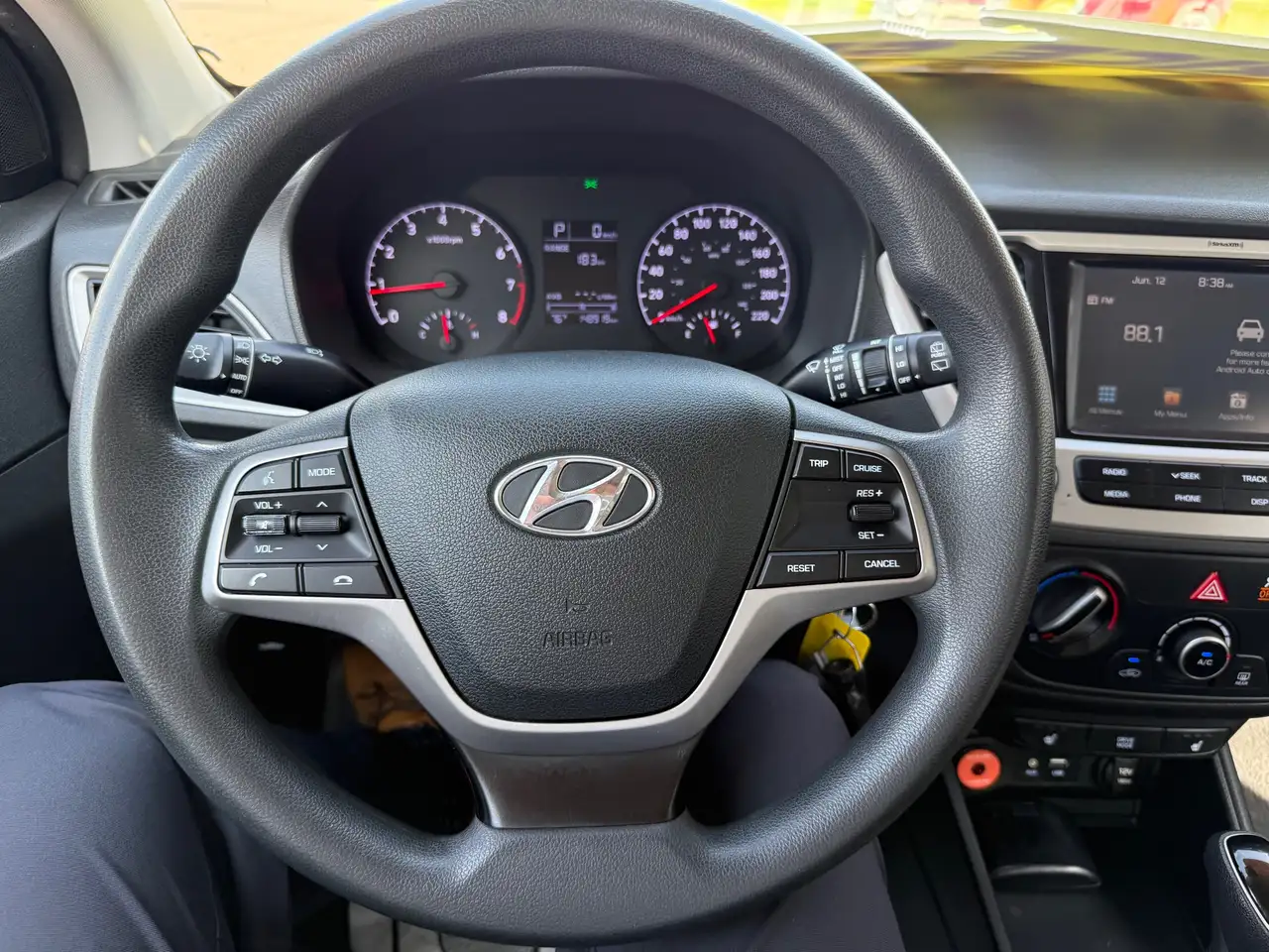 Hyundai ACCENT снимка Hyundai ACCENT