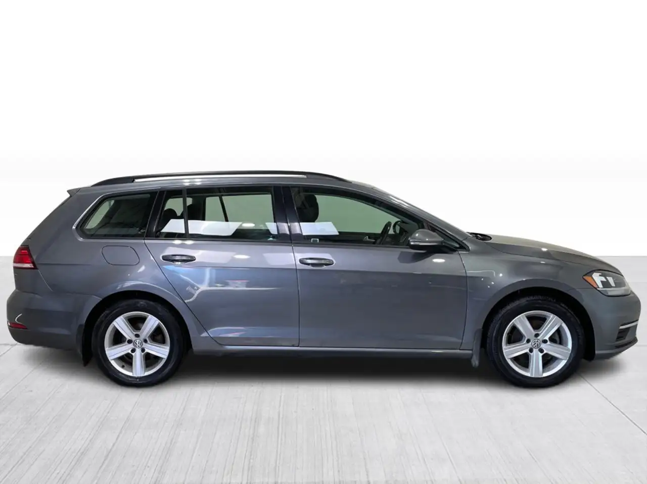 Volkswagen Golf photo Volkswagen Golf