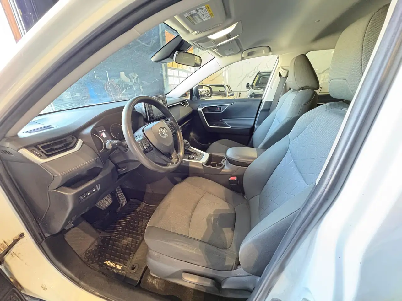 Toyota RAV 4 photo Toyota RAV 4