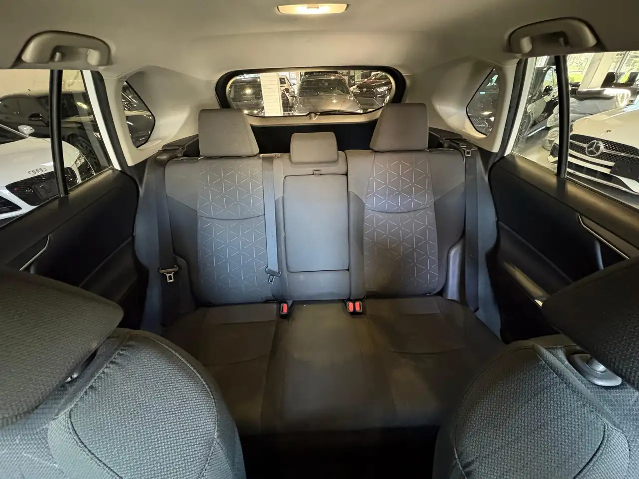 Toyota RAV 4 photo Toyota RAV 4