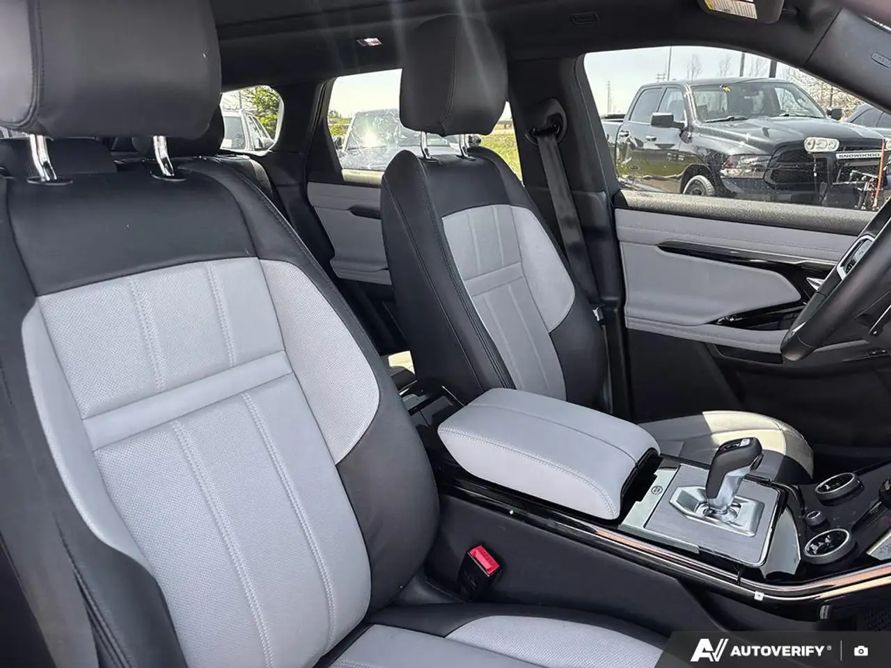 Land Rover Range Rover Evoque снимка Land Rover Range Rover Evoque