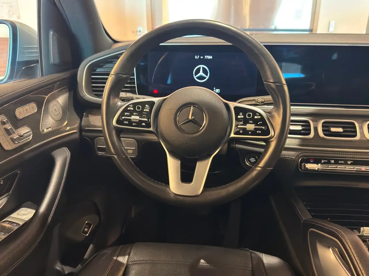 Mercedes-Benz GLE photo Mercedes-Benz GLE