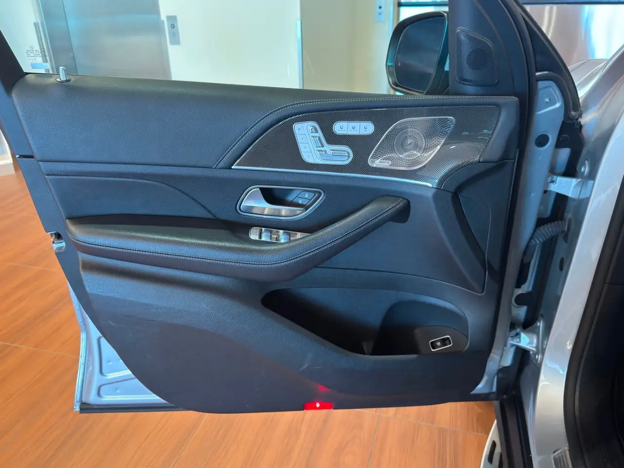 Mercedes-Benz GLE photo Mercedes-Benz GLE