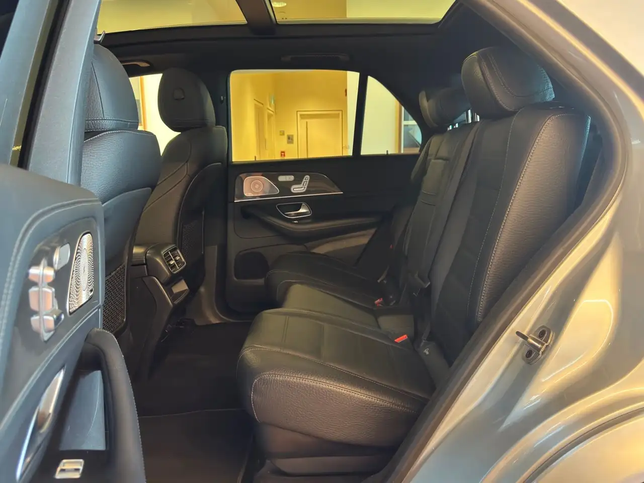 Mercedes-Benz GLE photo Mercedes-Benz GLE