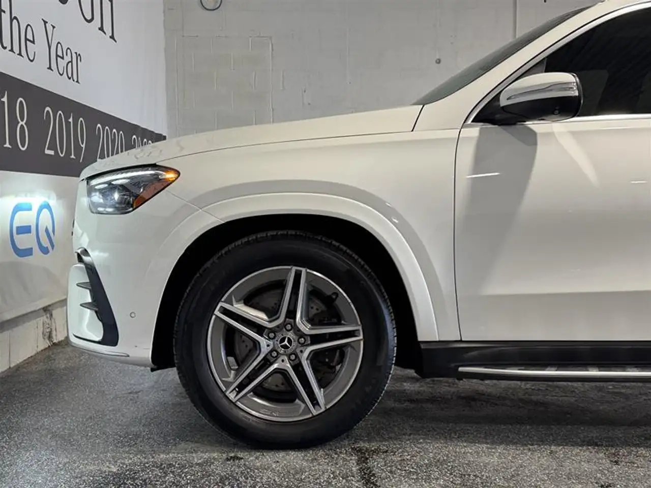 Mercedes-Benz GLE снимка Mercedes-Benz GLE