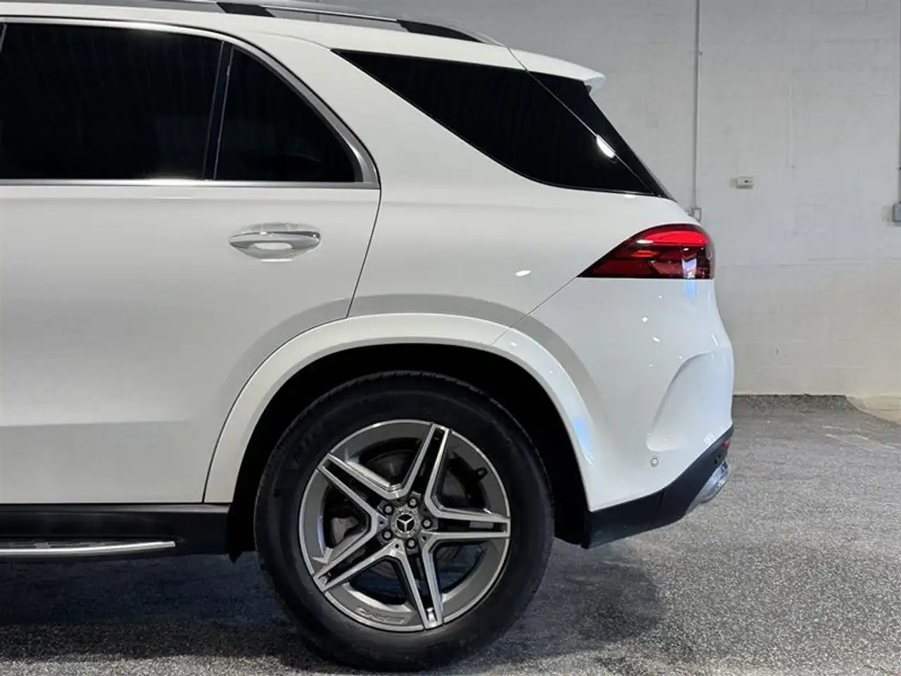 Mercedes-Benz GLE снимка Mercedes-Benz GLE