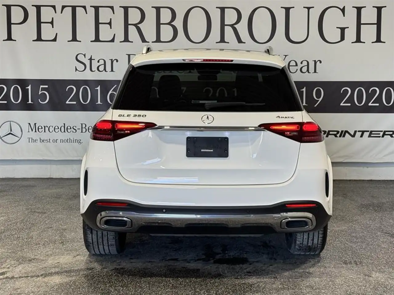 Mercedes-Benz GLE снимка Mercedes-Benz GLE