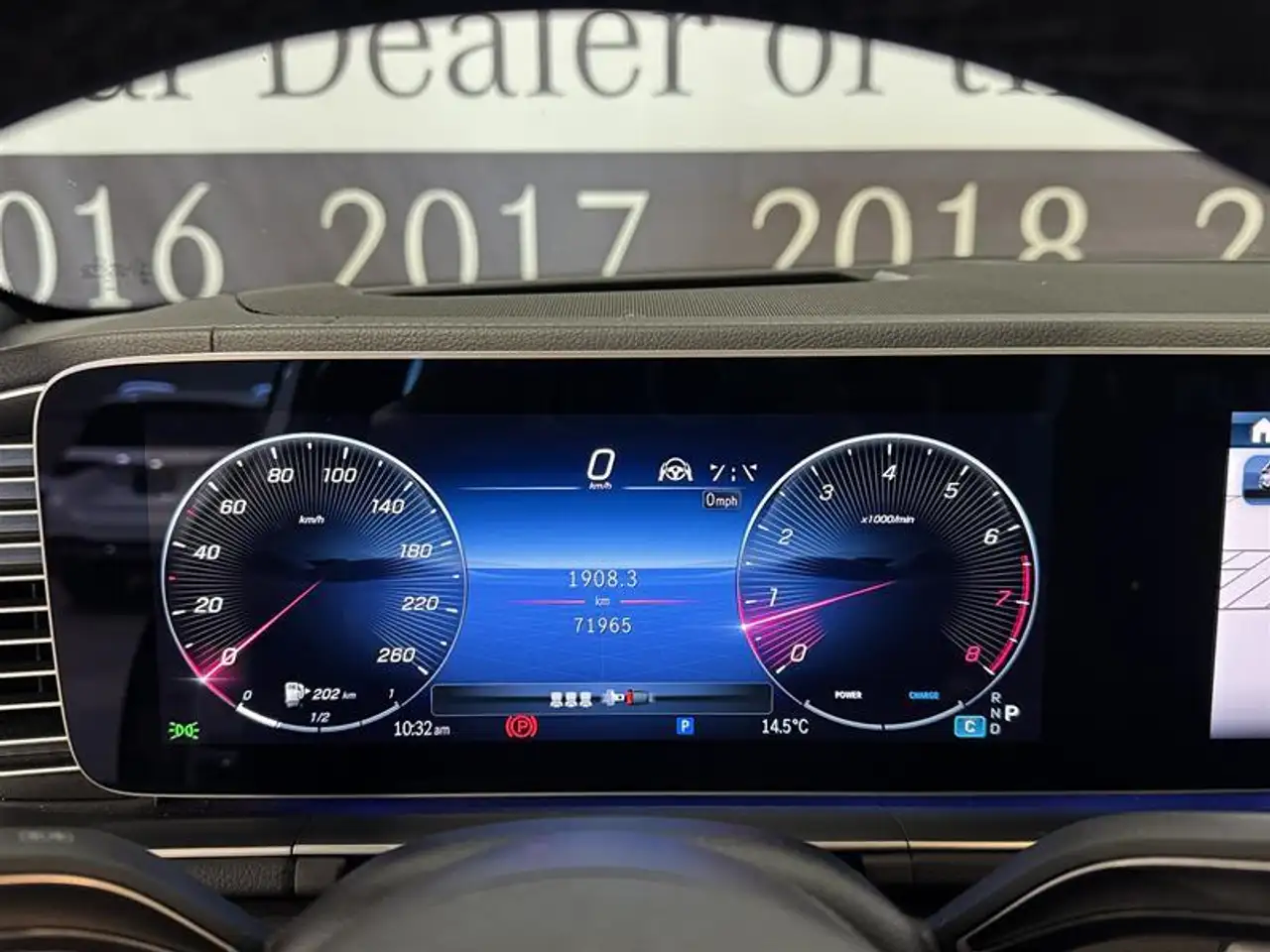 Mercedes-Benz GLE снимка Mercedes-Benz GLE