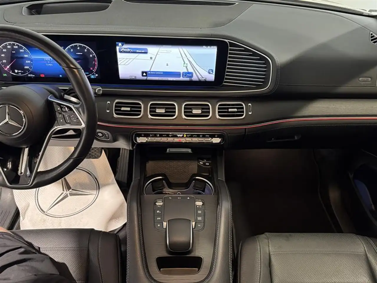Mercedes-Benz GLE снимка Mercedes-Benz GLE