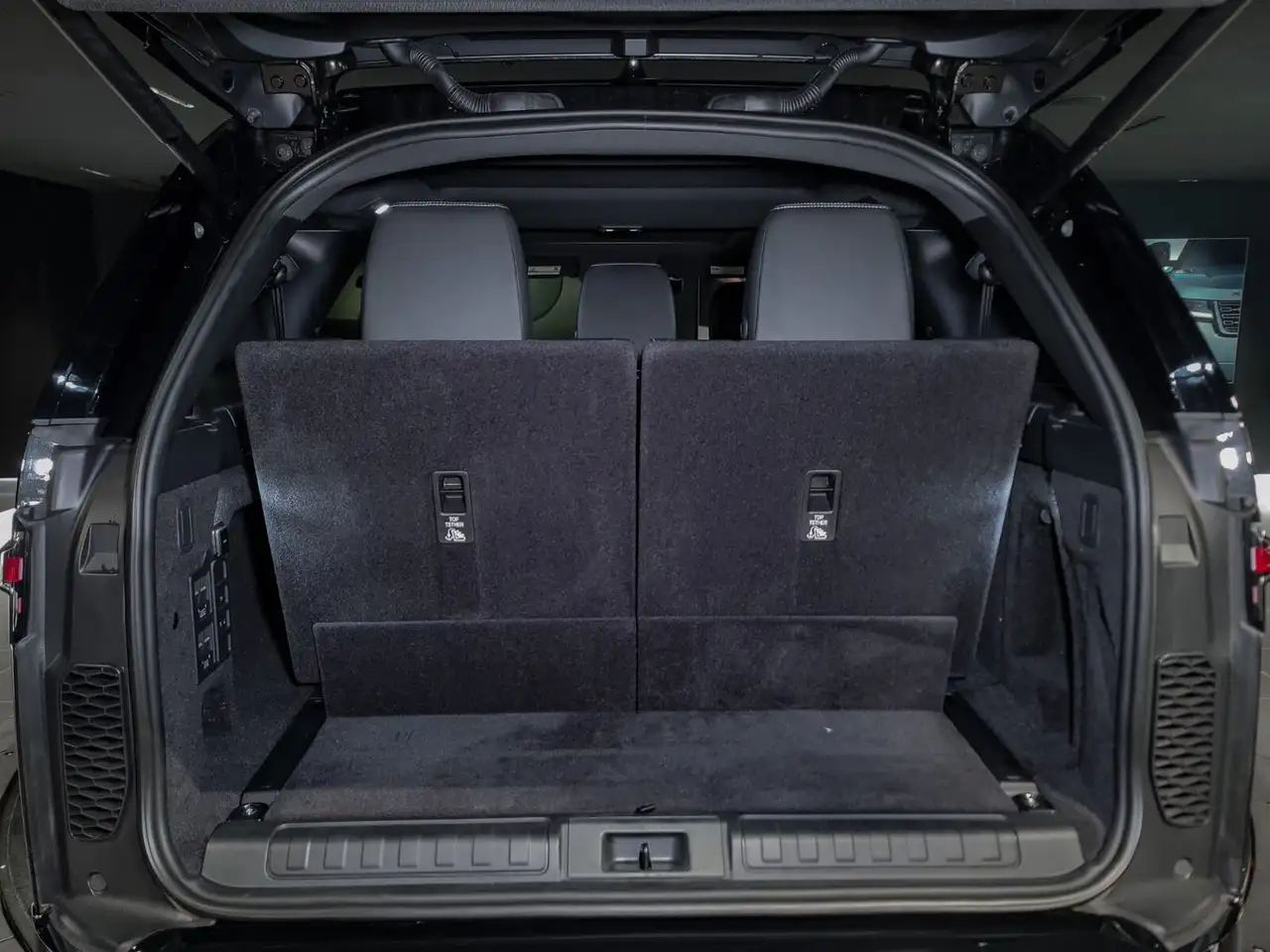 Land Rover Discovery photo Land Rover Discovery