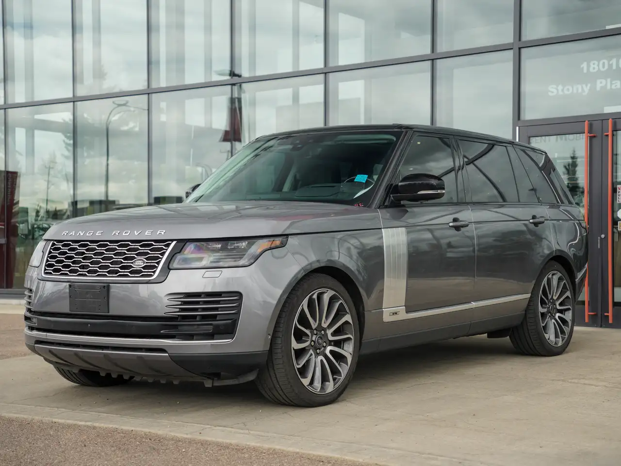 Land Rover Range Rover photo Land Rover Range Rover