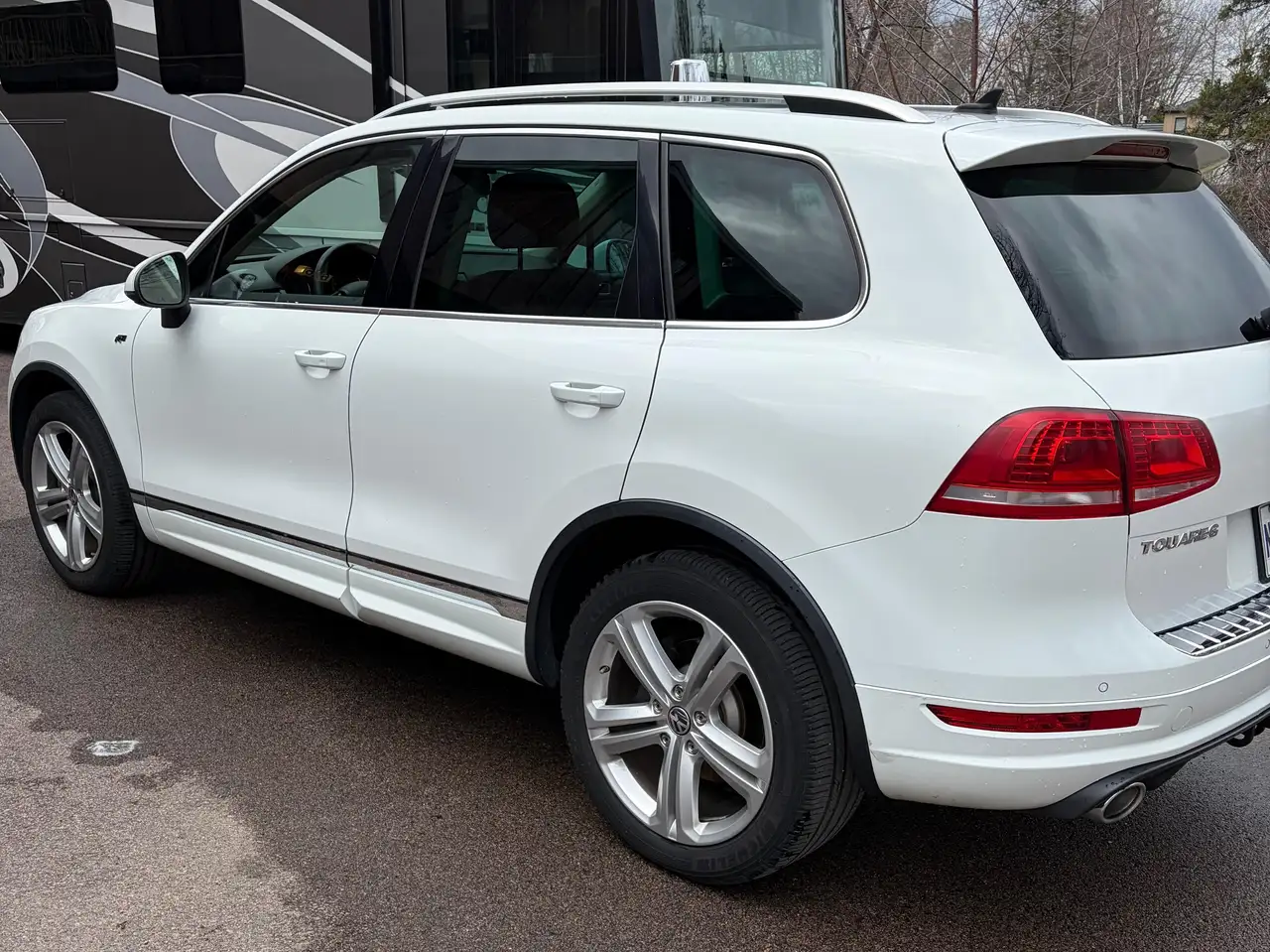 Volkswagen Touareg photo Volkswagen Touareg