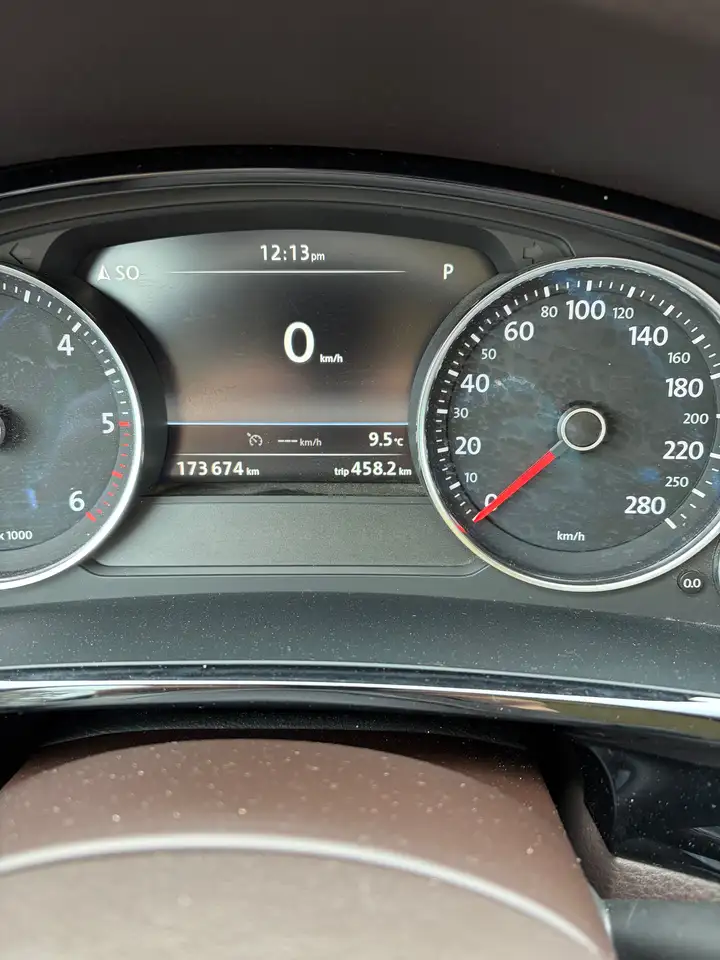 Volkswagen Touareg photo Volkswagen Touareg