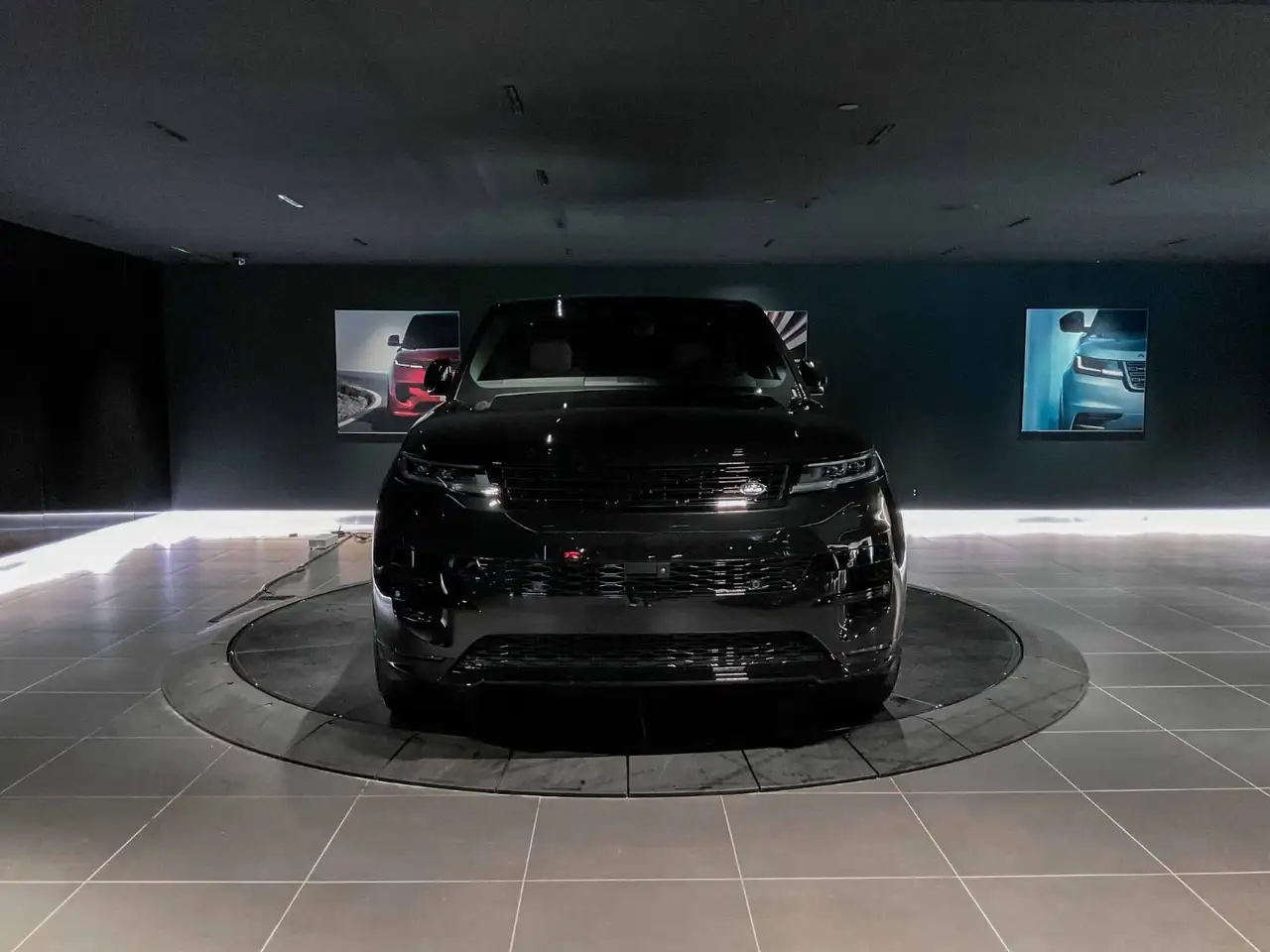 Land Rover Range Rover Sport снимка Land Rover Range Rover Sport