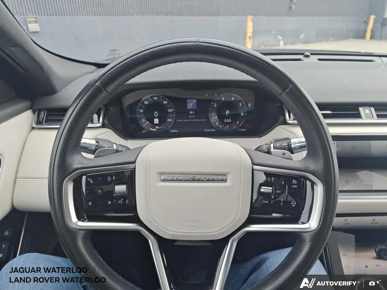 Land Rover Range Rover Velar photo Land Rover Range Rover Velar