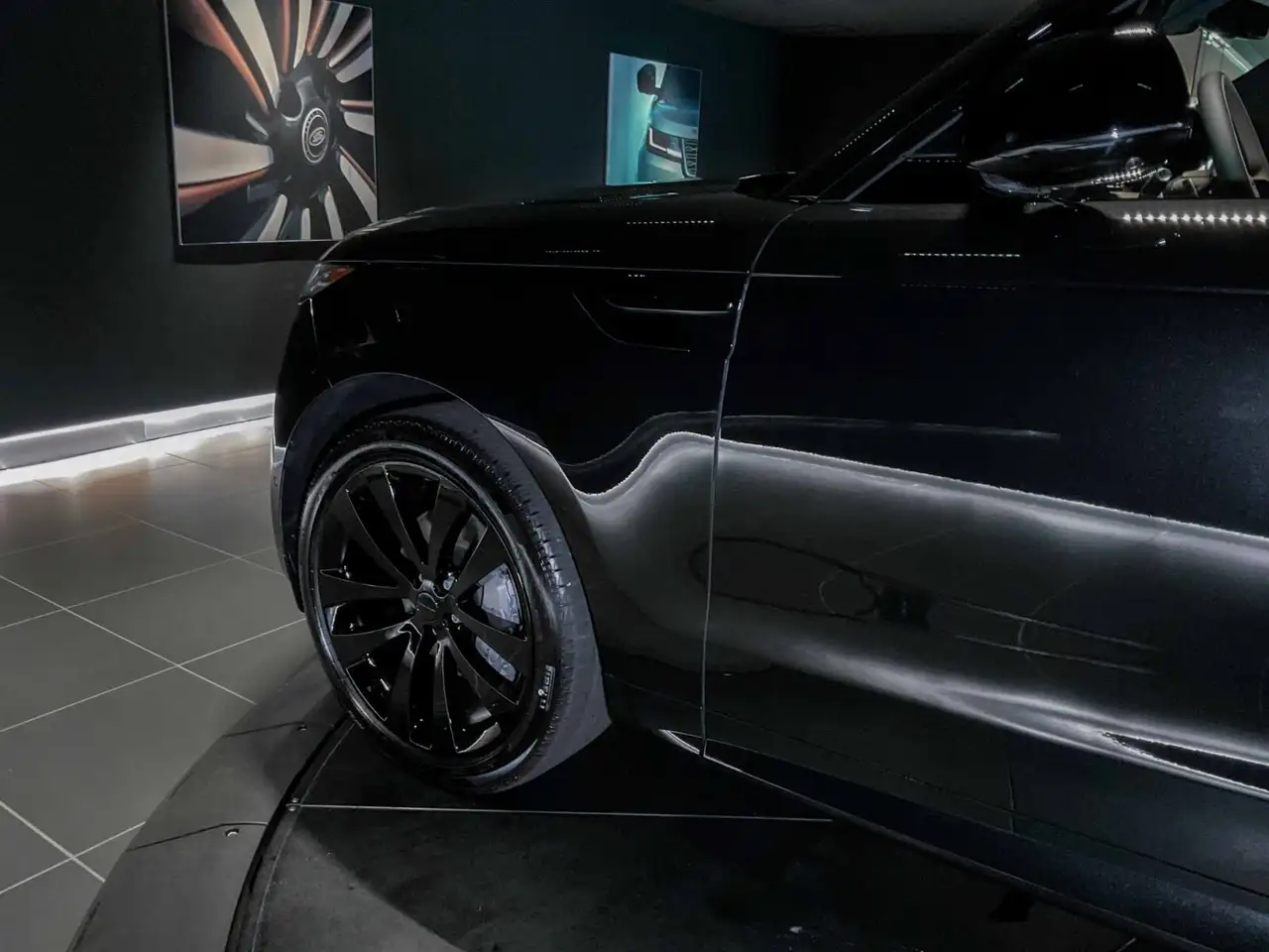 Land Rover Range Rover Sport снимка Land Rover Range Rover Sport