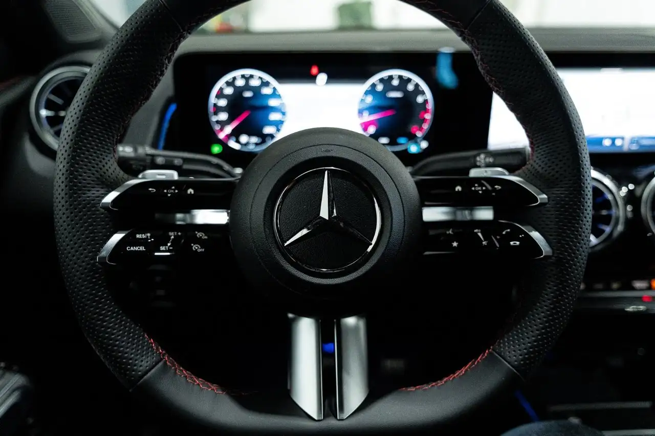 Mercedes-Benz GLB fotografie Mercedes-Benz GLB