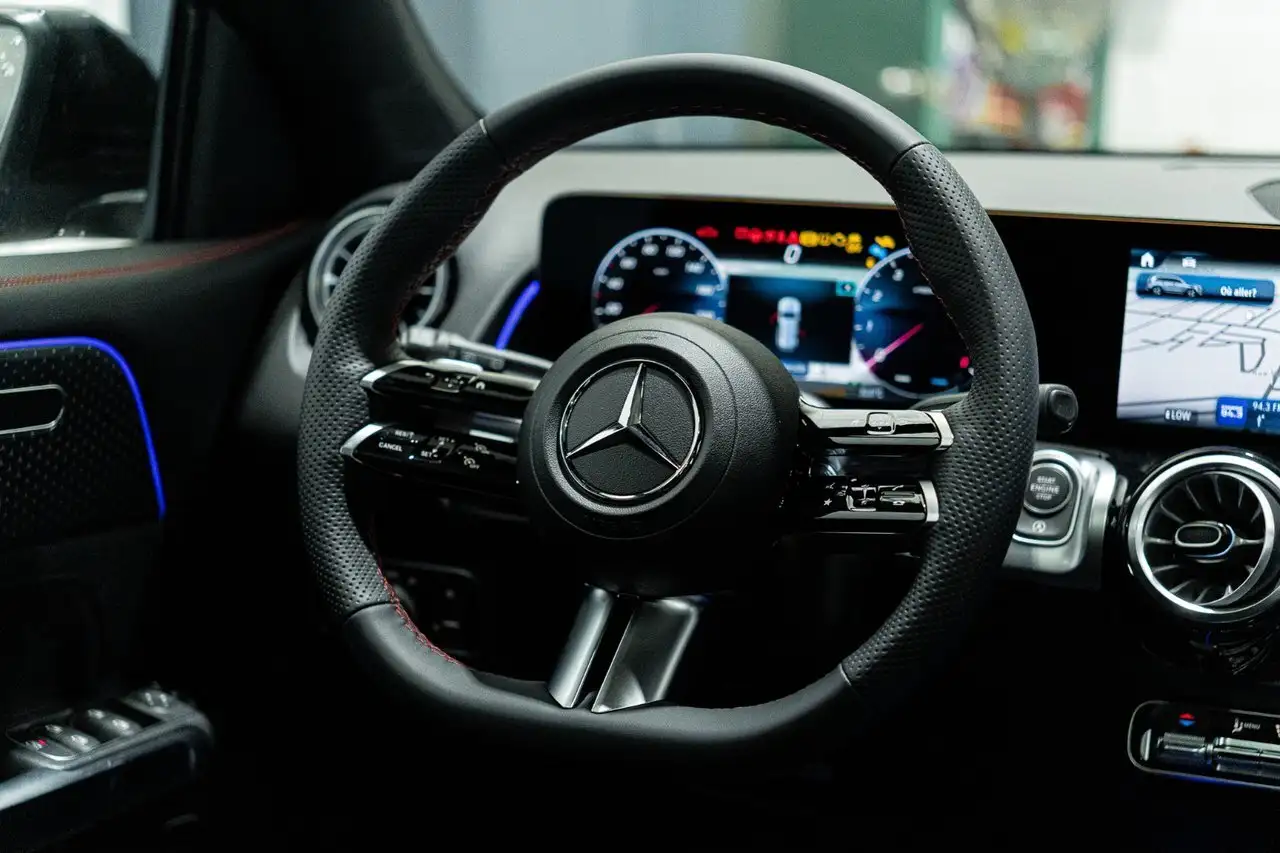 Mercedes-Benz GLB fotografie Mercedes-Benz GLB