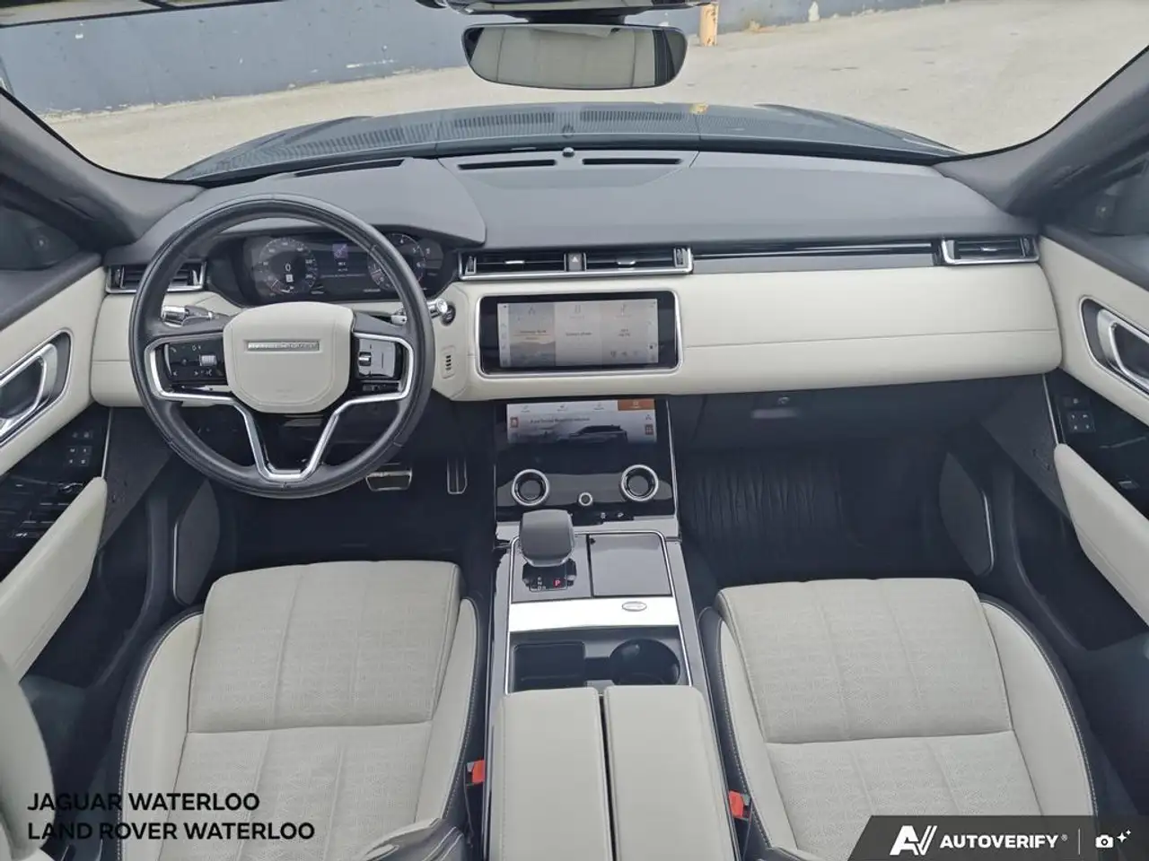 Land Rover Range Rover Velar photo Land Rover Range Rover Velar