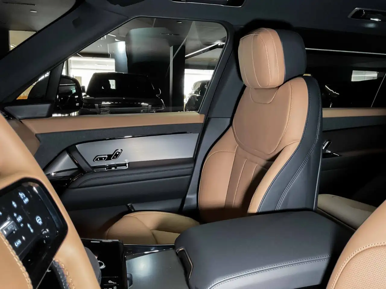 Land Rover Range Rover Sport снимка Land Rover Range Rover Sport