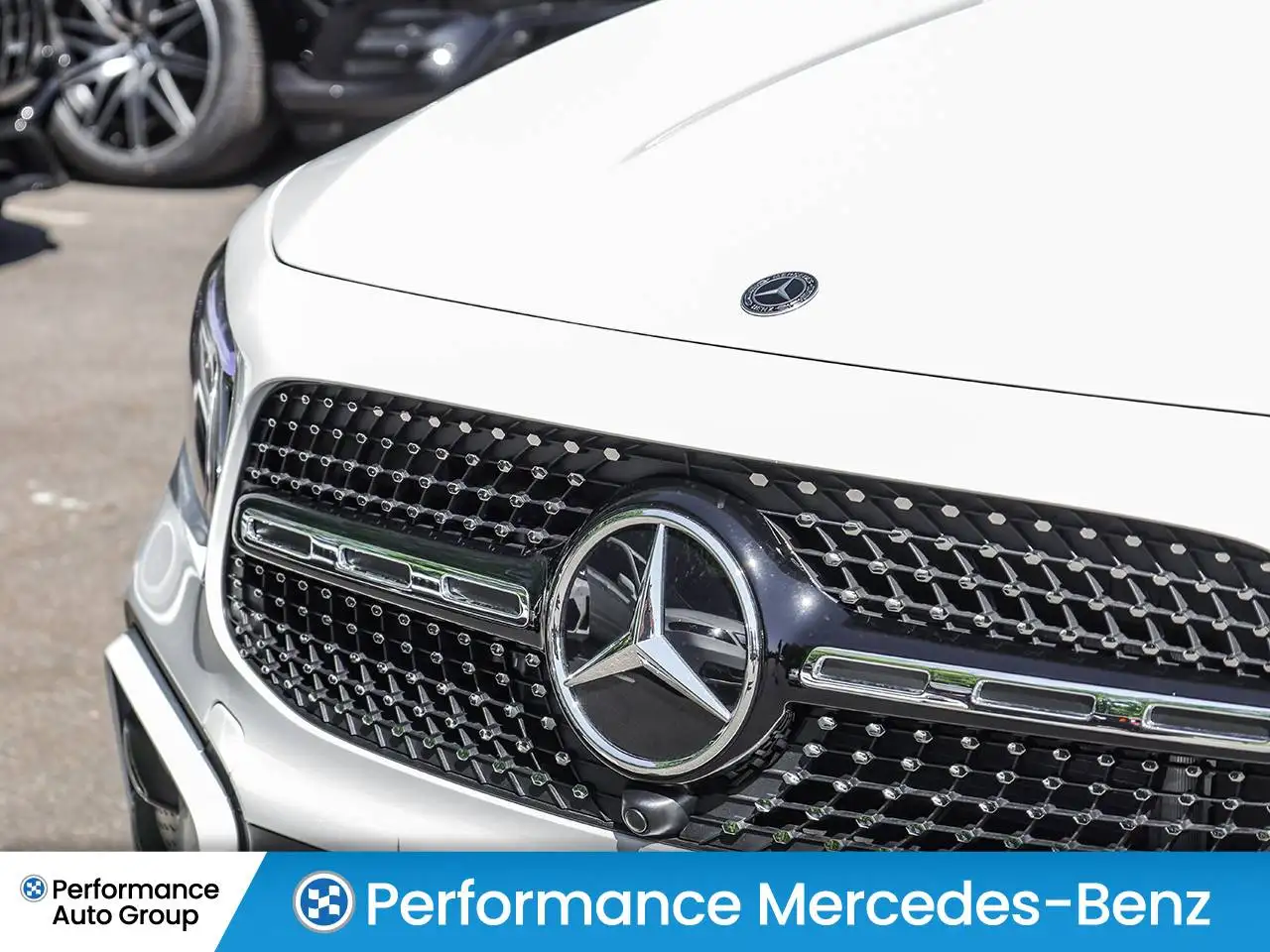Mercedes-Benz GLB photo Mercedes-Benz GLB