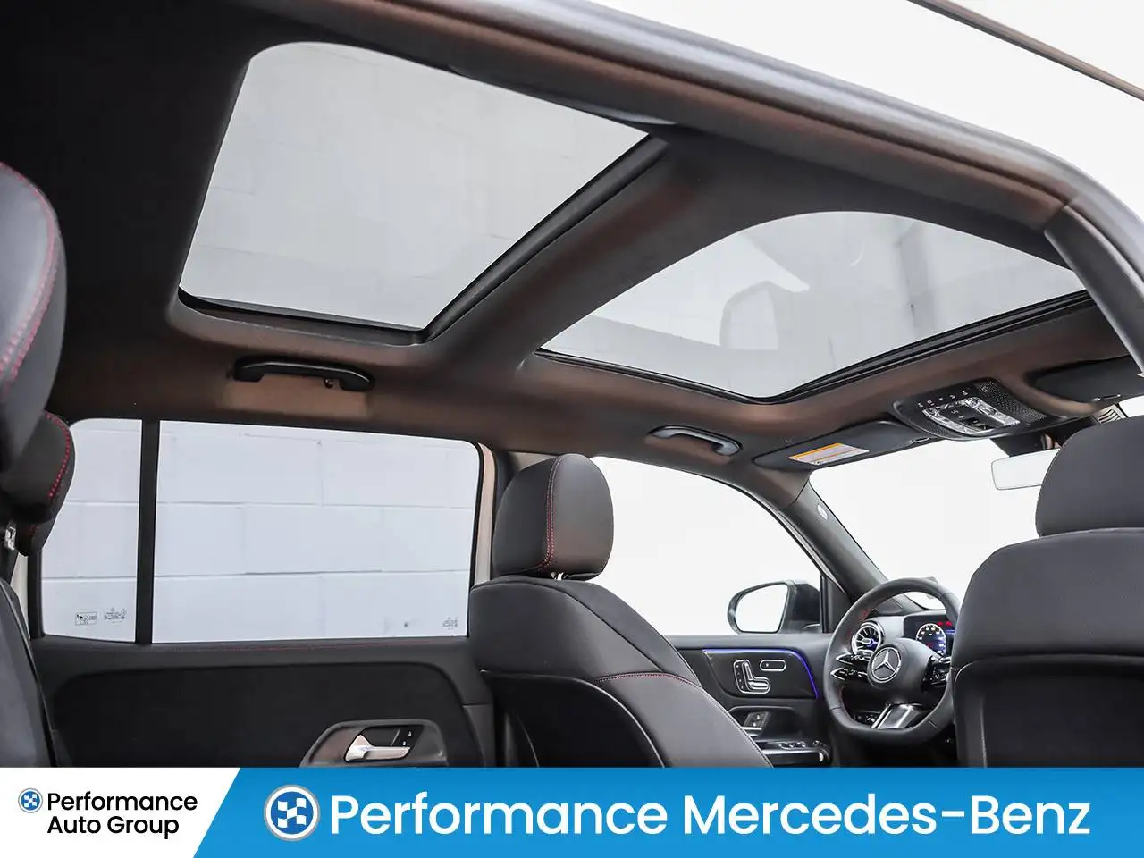 Mercedes-Benz GLB photo Mercedes-Benz GLB