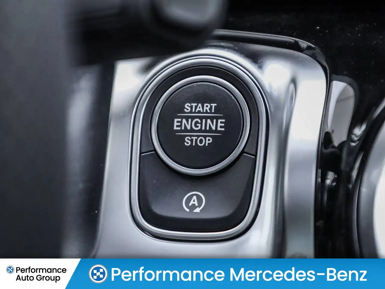 Mercedes-Benz GLB photo Mercedes-Benz GLB