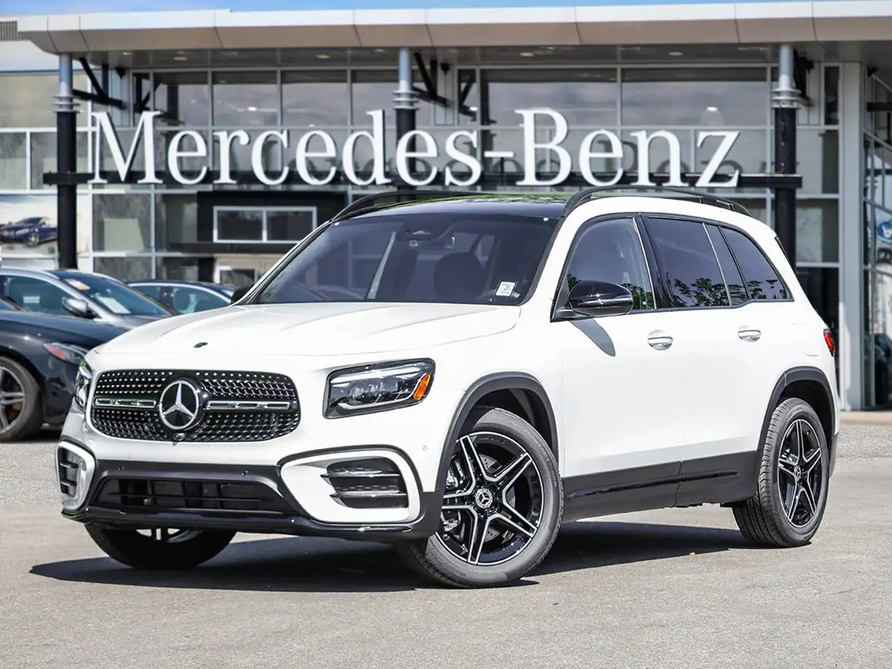 Mercedes-Benz GLB photo Mercedes-Benz GLB