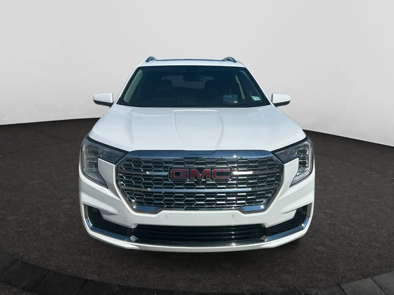 GMC Terrain photo GMC Terrain