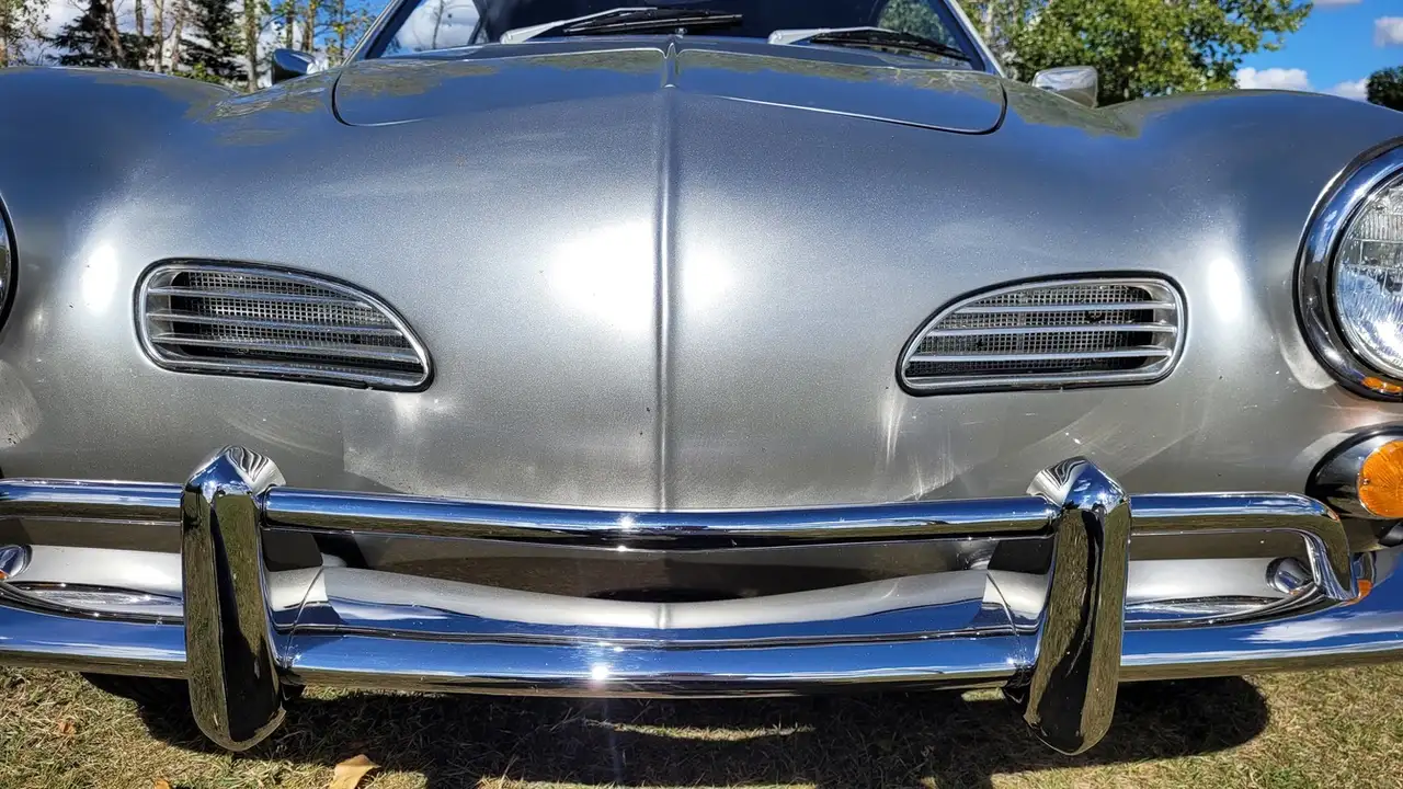 Volkswagen Karmann Ghia снимка Volkswagen Karmann Ghia