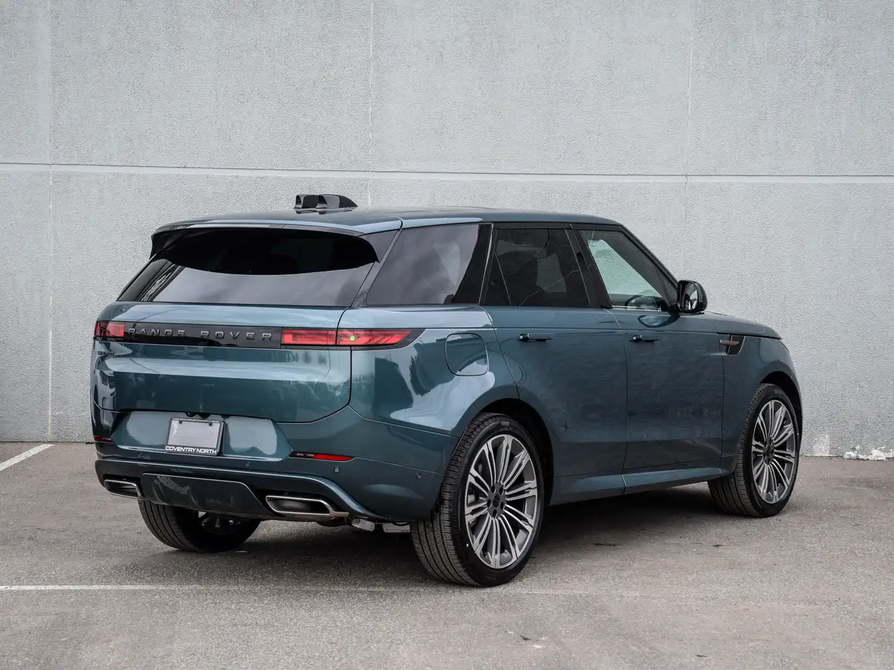 Land Rover Range Rover Sport снимка Land Rover Range Rover Sport