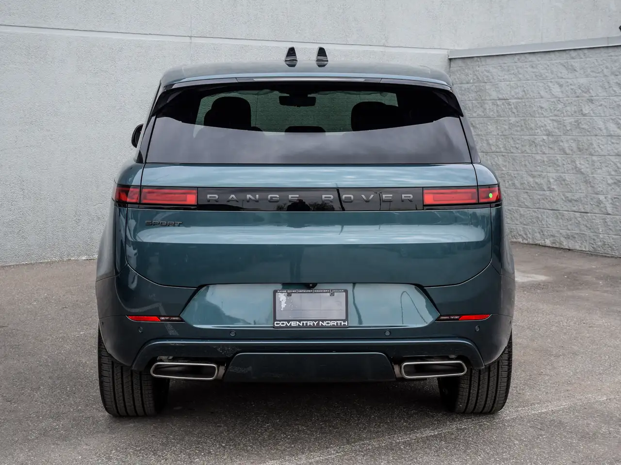 Land Rover Range Rover Sport снимка Land Rover Range Rover Sport