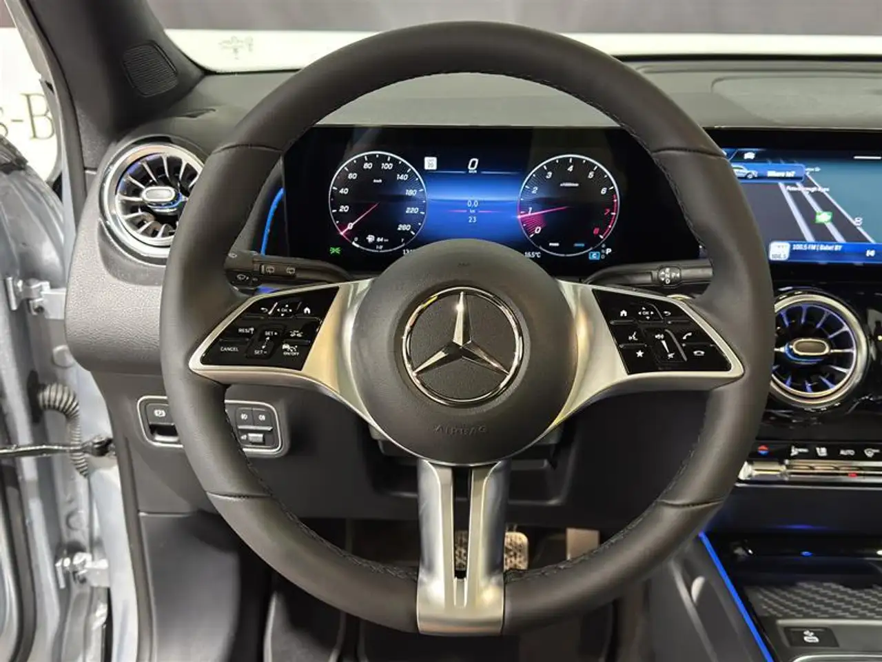 Mercedes-Benz GLB fotografie Mercedes-Benz GLB