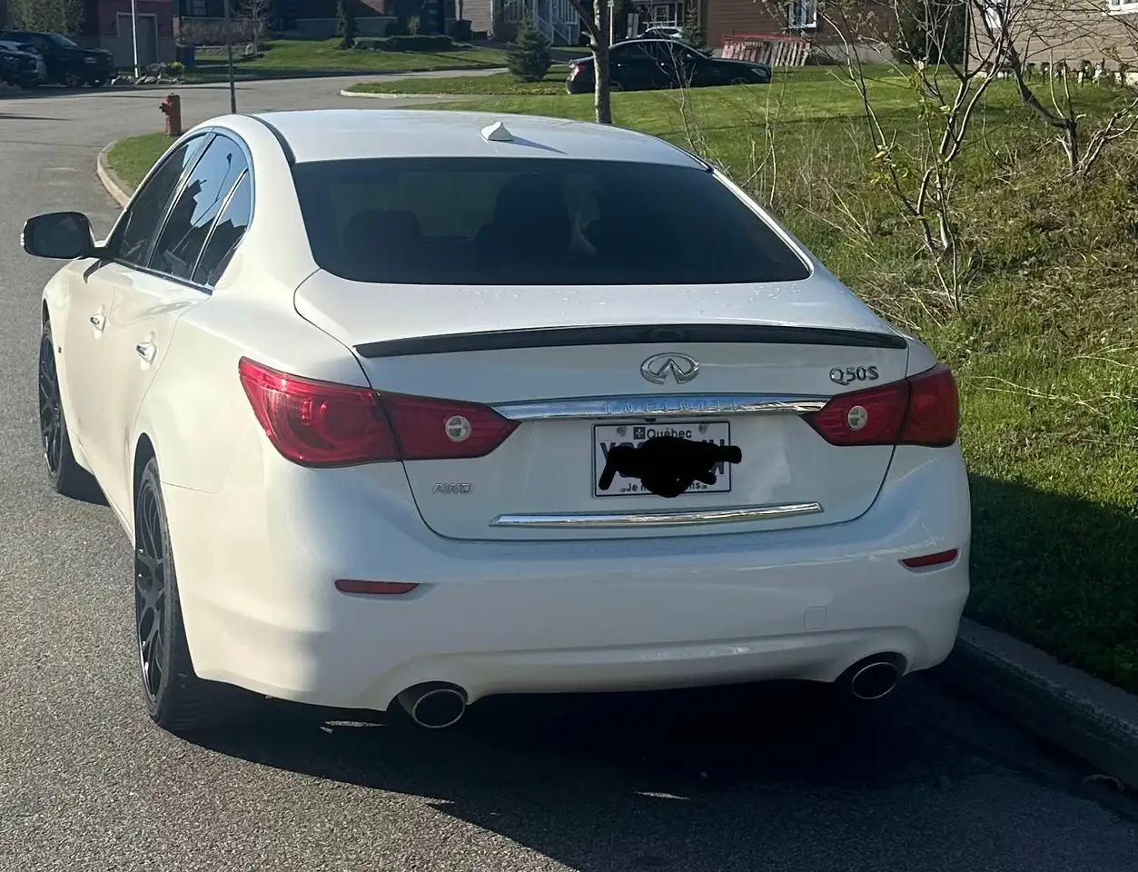 Infiniti Q50 снимка Infiniti Q50