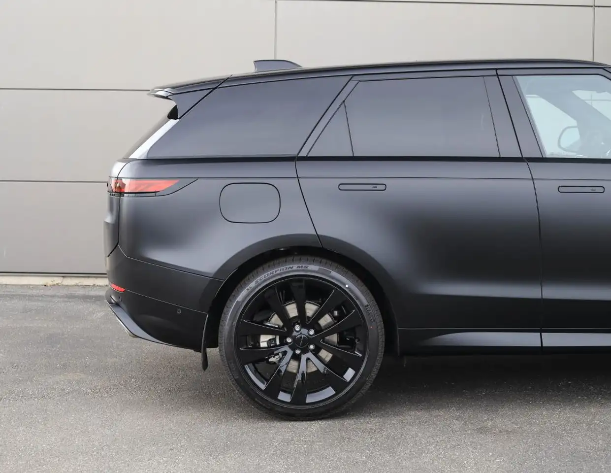 Land Rover Range Rover Sport снимка Land Rover Range Rover Sport