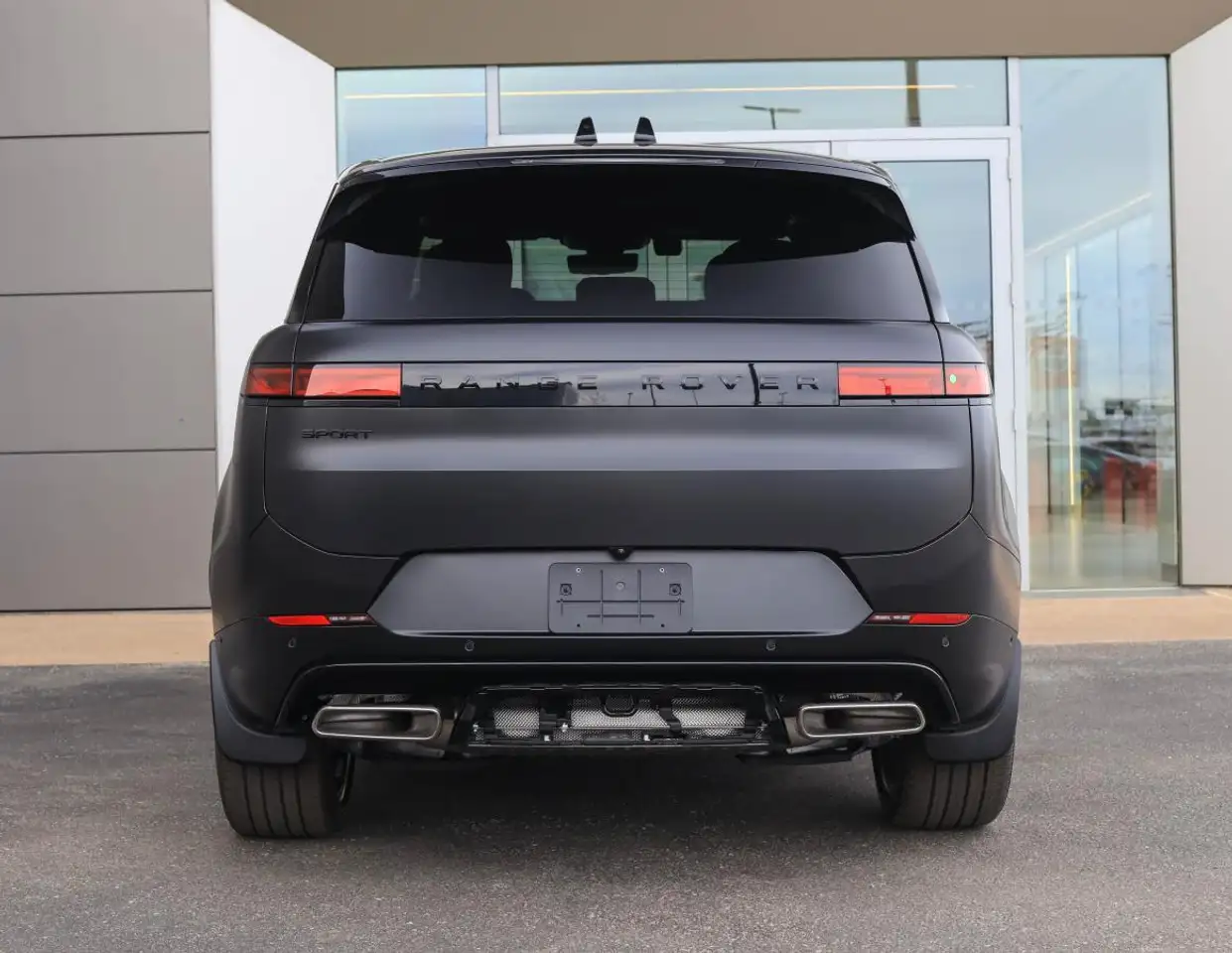 Land Rover Range Rover Sport снимка Land Rover Range Rover Sport