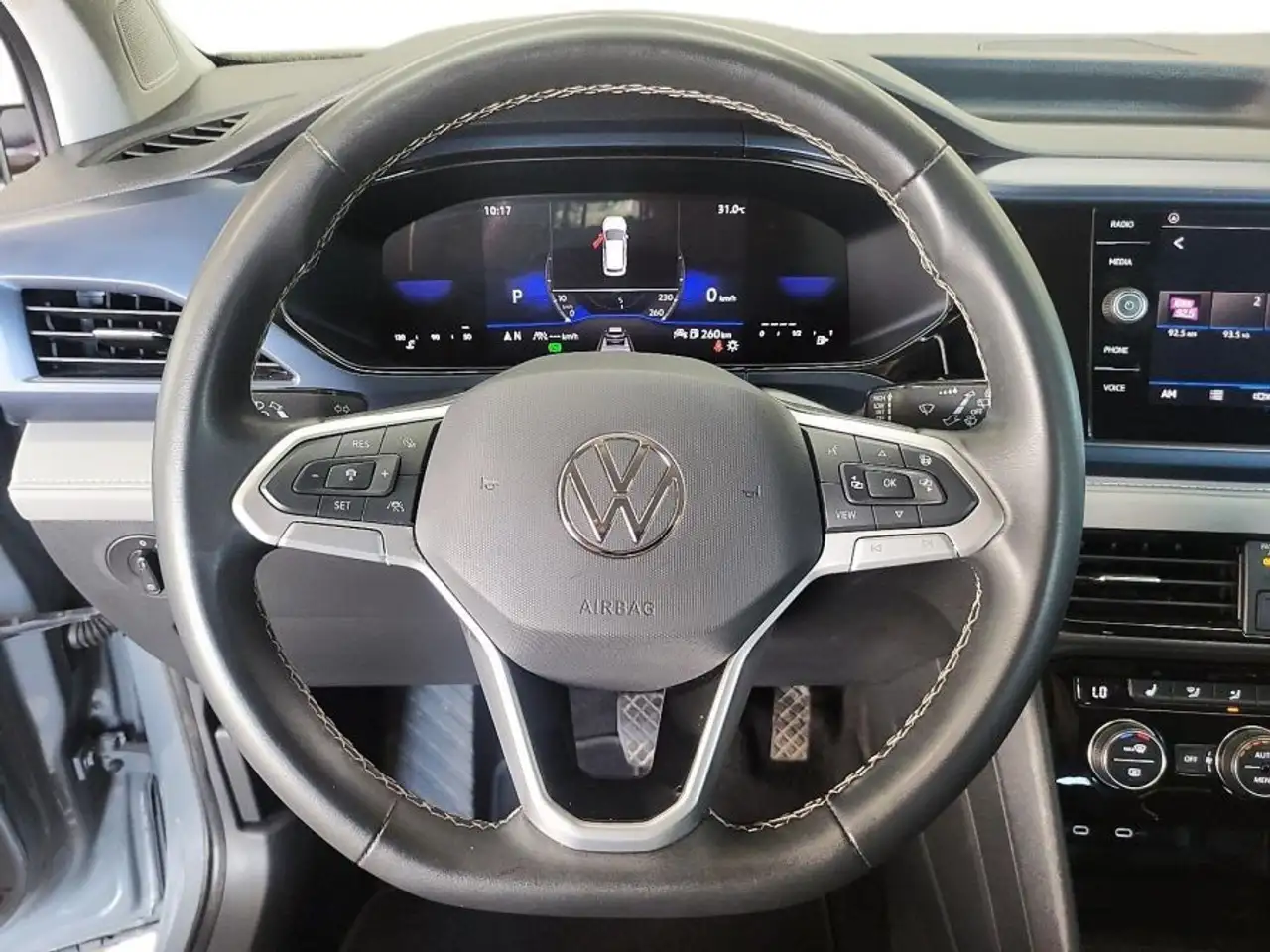 Volkswagen Taos photo Volkswagen Taos