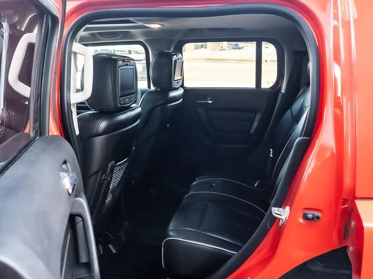 HUMMER H3 снимка HUMMER H3
