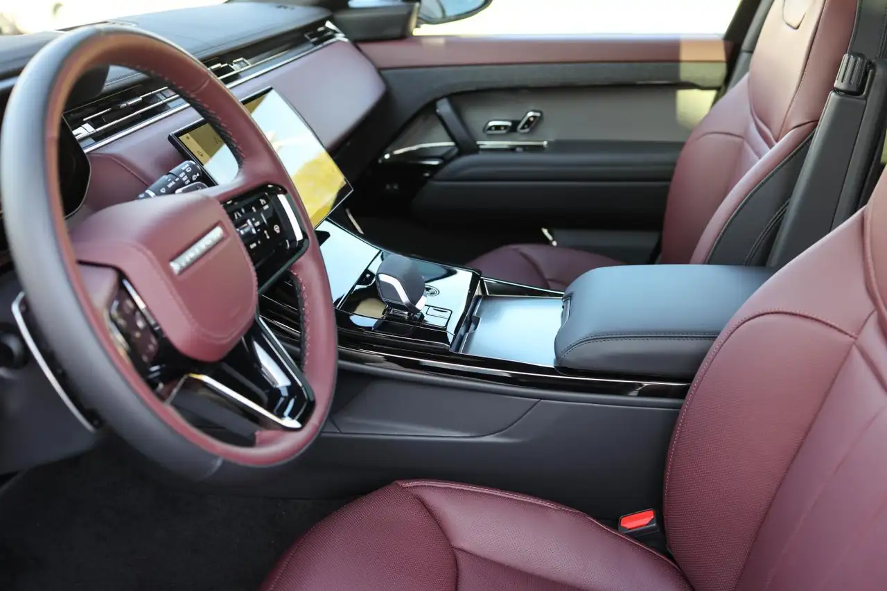 Land Rover Range Rover Sport снимка Land Rover Range Rover Sport