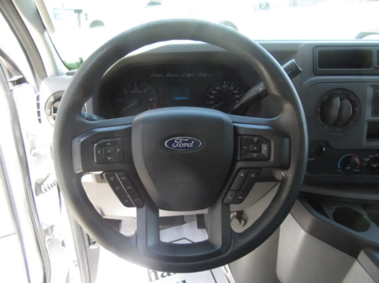 Ford E-450 Super Duty DRW fotografie Ford E-450 Super Duty DRW