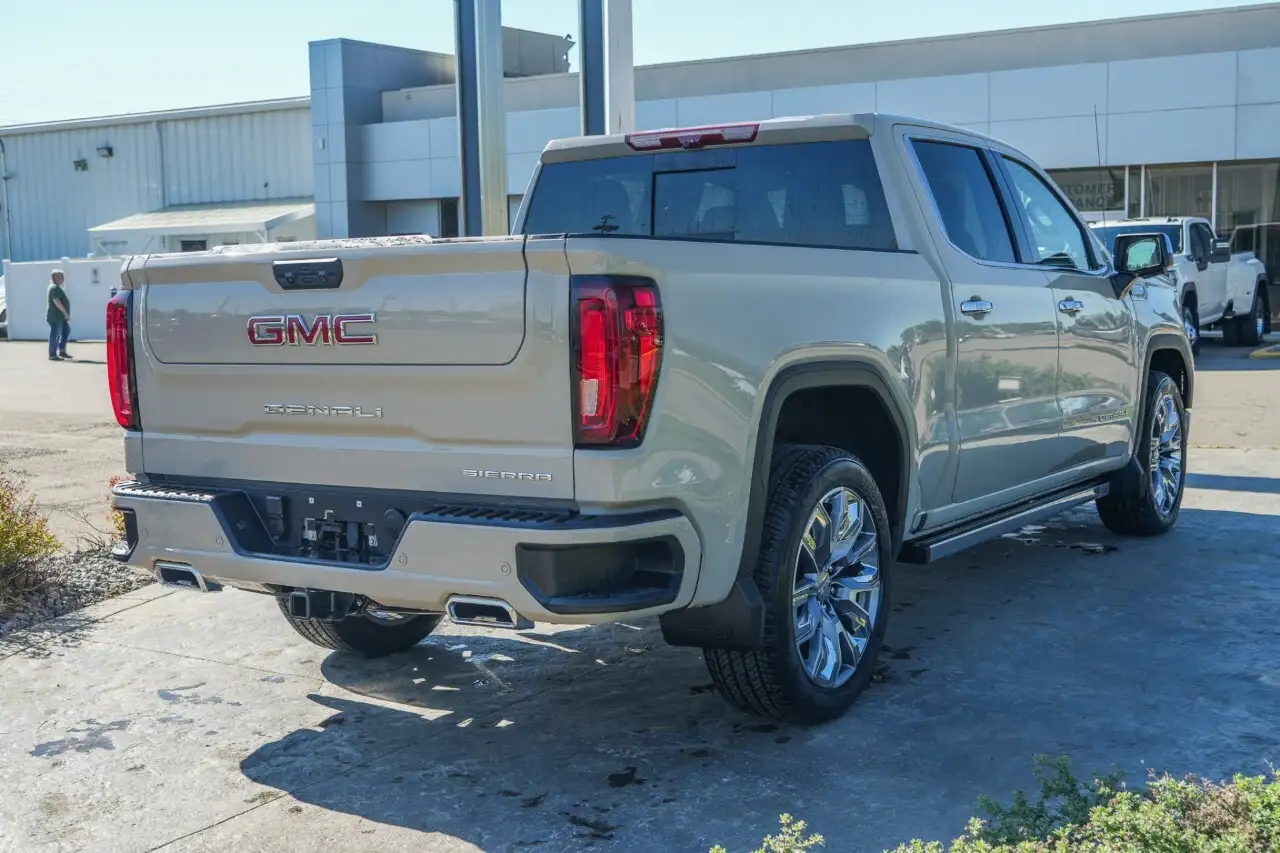 GMC Sierra 1500 fotografie GMC Sierra 1500